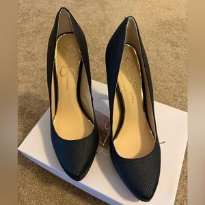 JESSICA SIMPSON new black pump